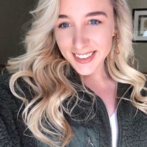 Meet your Posher, Brooke